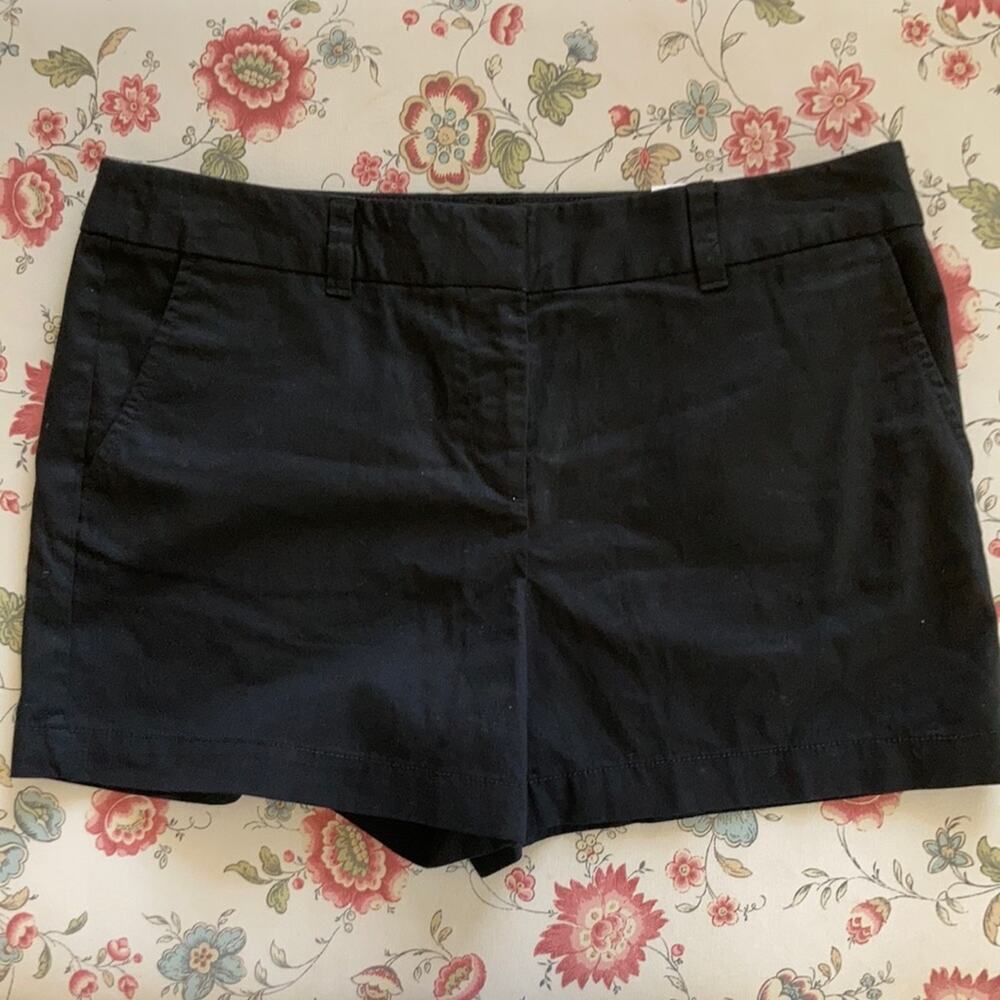 NWT LOFT Original Cut Black Shorts, Size 8